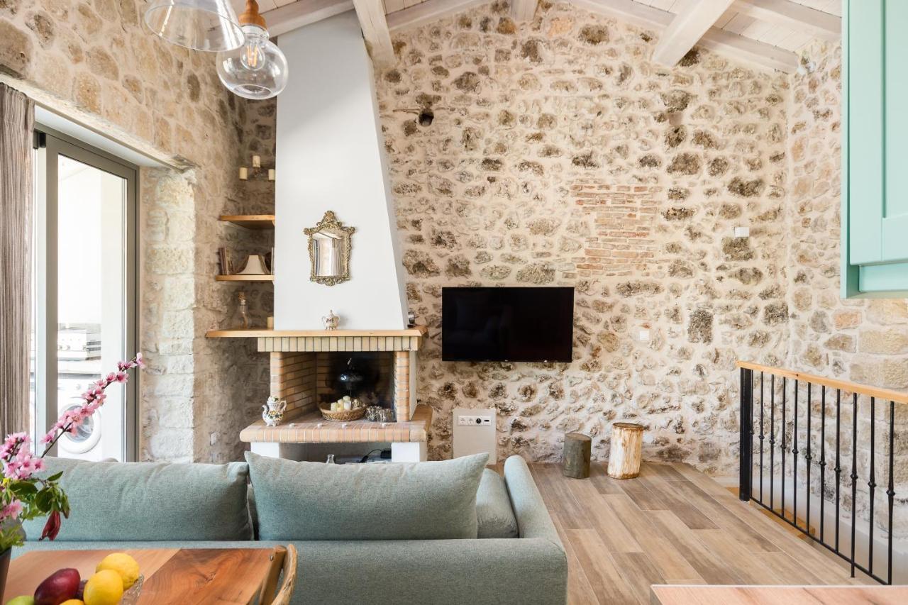 Amelia & Nicholas Stone Houses Doukades ภายนอก รูปภาพ