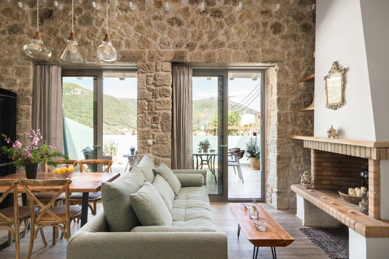 Amelia & Nicholas Stone Houses Doukades ภายนอก รูปภาพ