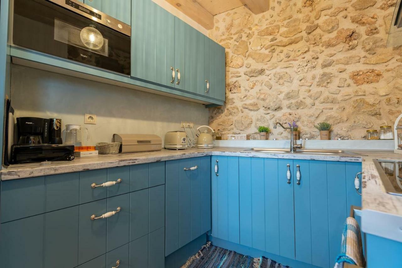 Amelia & Nicholas Stone Houses Doukades ภายนอก รูปภาพ